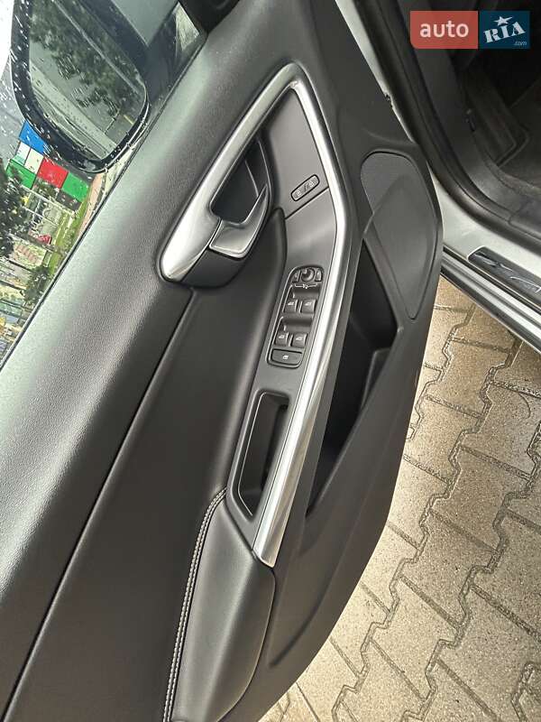 Універсал Volvo V60 2018 в Івано-Франківську