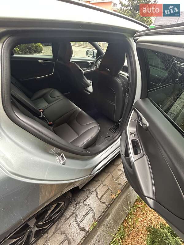 Універсал Volvo V60 2018 в Івано-Франківську