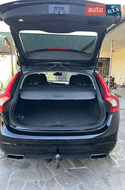 Универсал Volvo V60 2014 в 