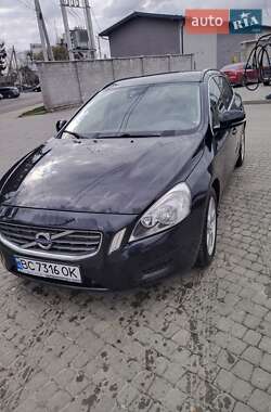 Универсал Volvo V60 2012 в 