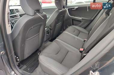 Универсал Volvo V60 2014 в 