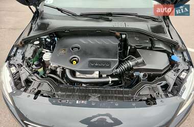 Универсал Volvo V60 2014 в 