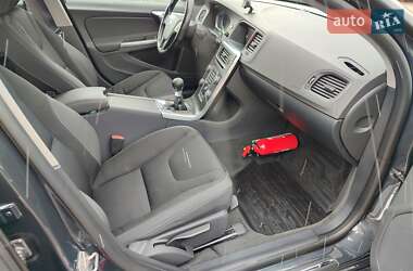 Универсал Volvo V60 2014 в 
