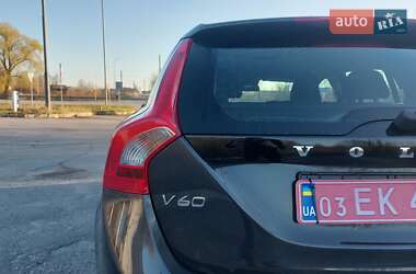 Универсал Volvo V60 2014 в 