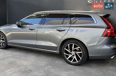 Универсал Volvo V60 2019 в 