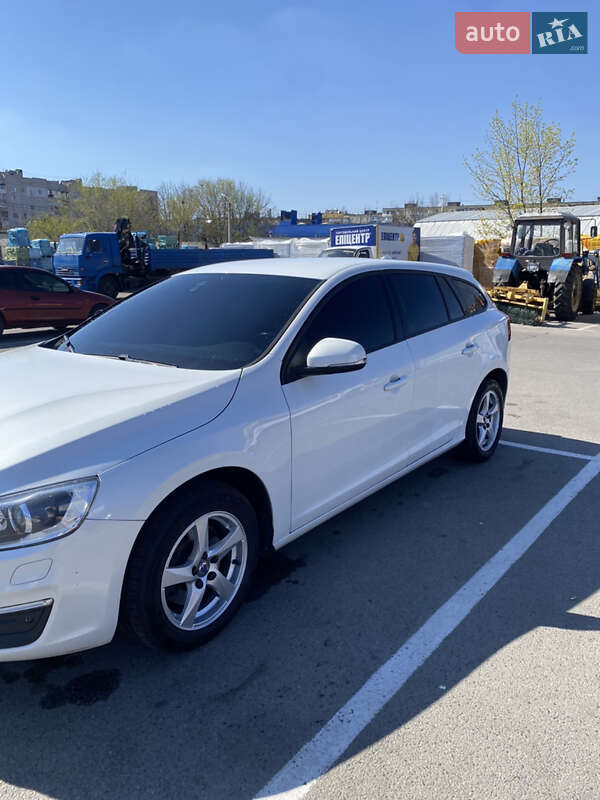 Универсал Volvo V60 2015 в Днепре фото 3 Универсал Volvo V60 2015 в Днепре