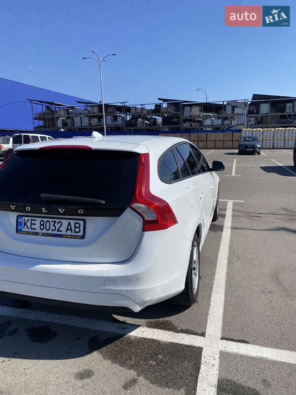 Универсал Volvo V60 2015 в Днепре фото 7 Универсал Volvo V60 2015 в Днепре