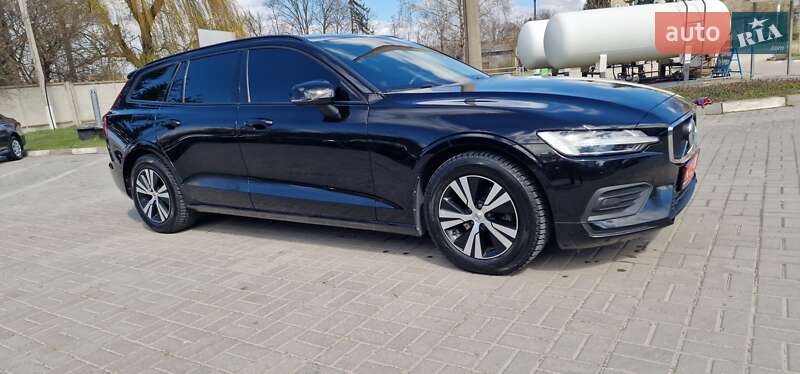 Универсал Volvo V60 2019 в Тернополе