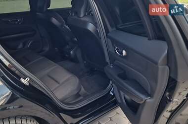 Универсал Volvo V60 2019 в 