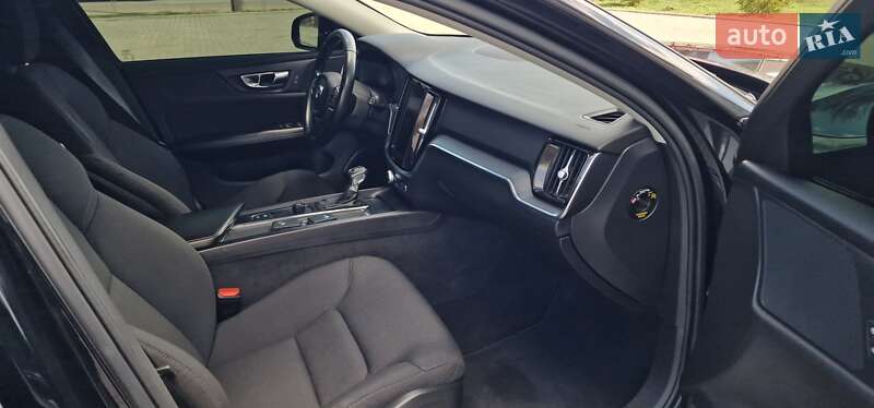 Универсал Volvo V60 2019 в Тернополе