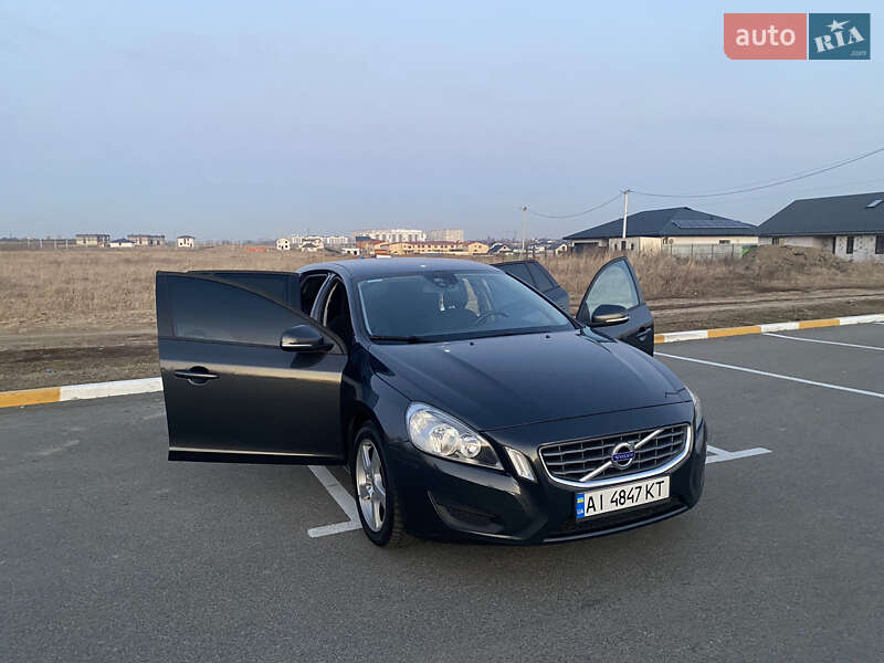 Універсал Volvo V60 2011 в Києві