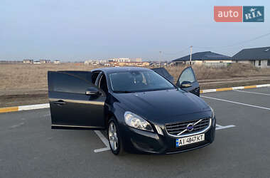 Универсал Volvo V60 2011 в 