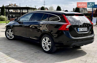 Универсал Volvo V60 2010 в 