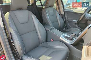 Универсал Volvo V60 2013 в 