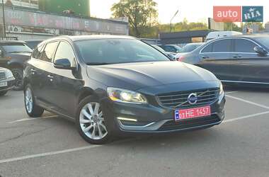 Универсал Volvo V60 2014 в 