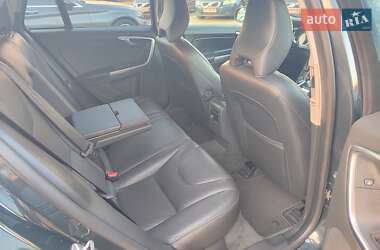 Универсал Volvo V60 2014 в 