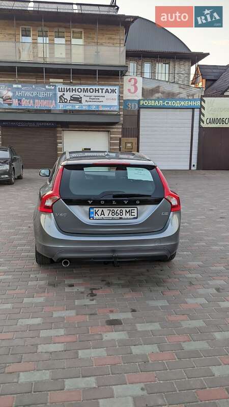 Универсал Volvo V60 2018 в Киеве фото 5 Универсал Volvo V60 2018 в Киеве