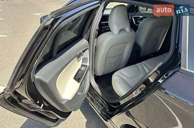 Универсал Volvo V60 2016 в 