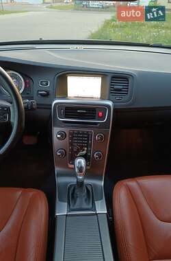 Універсал Volvo V60 2013 в 