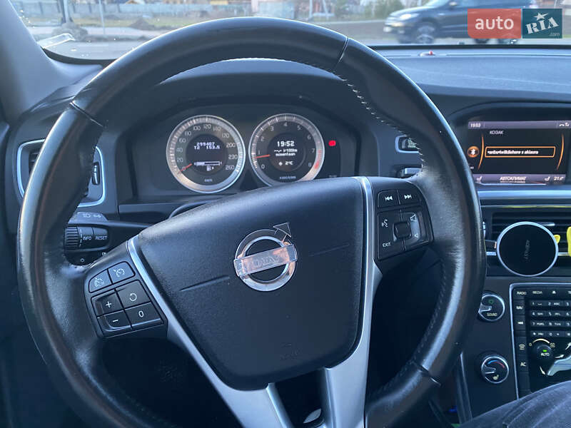 Универсал Volvo V60 2011 в Луцке фото 10 Универсал Volvo V60 2011 в Луцке
