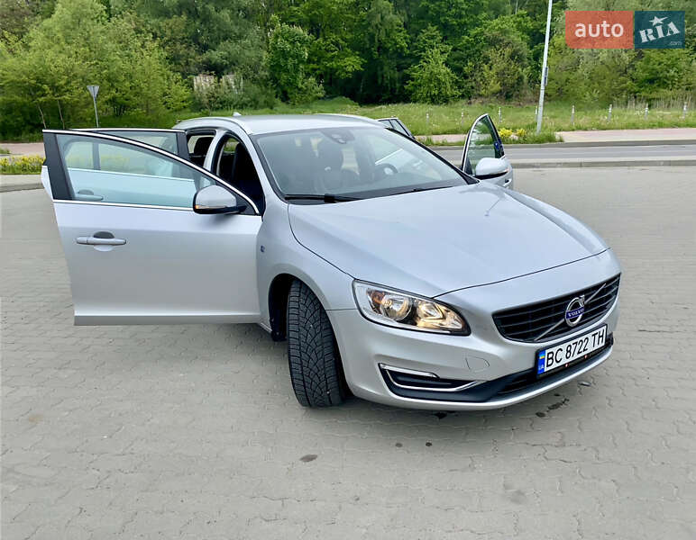 Универсал Volvo V60 2016 в Львове фото 2 Универсал Volvo V60 2016 в Львове