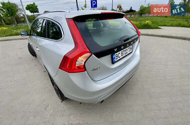 Универсал Volvo V60 2016 в 