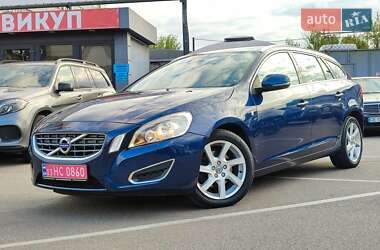 Универсал Volvo V60 2012 в Киеве
