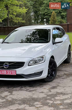 Универсал Volvo V60 2017 в 