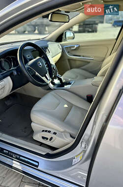 Універсал Volvo V60 2014 в 