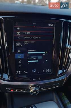 Універсал Volvo V60 2019 в 