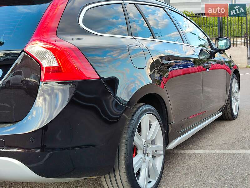 Универсал Volvo V60 2011 в Киеве