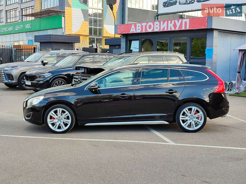 Универсал Volvo V60 2011 в Киеве