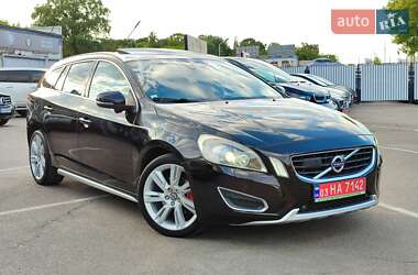 Универсал Volvo V60 2011 в Киеве