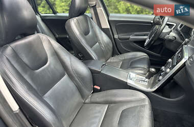 Универсал Volvo V60 2012 в 