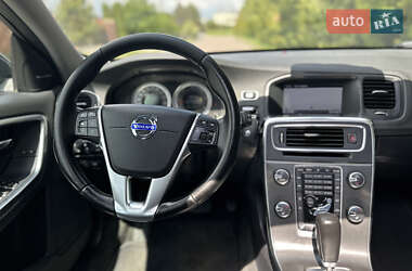 Универсал Volvo V60 2012 в 