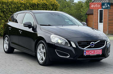 Универсал Volvo V60 2013 в 