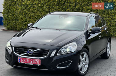 Универсал Volvo V60 2013 в 