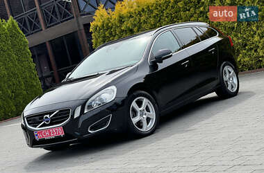 Универсал Volvo V60 2013 в 