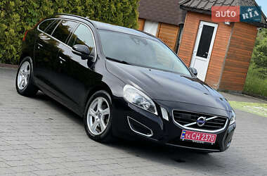 Универсал Volvo V60 2013 в 