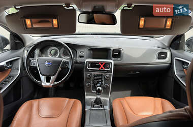 Универсал Volvo V60 2013 в 