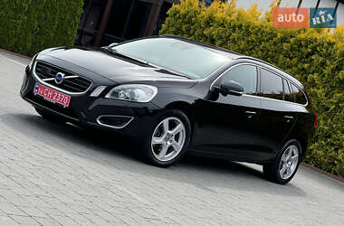 Универсал Volvo V60 2013 в 
