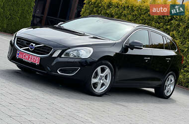 Универсал Volvo V60 2013 в 
