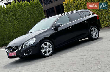 Универсал Volvo V60 2013 в 