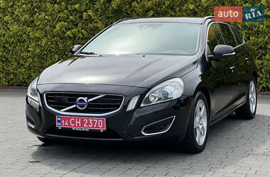 Универсал Volvo V60 2013 в 