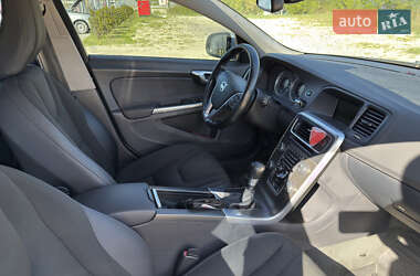 Універсал Volvo V60 2011 в 