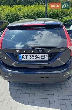 Универсал Volvo V60 2012 в 