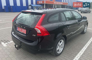 Универсал Volvo V60 2015 в 