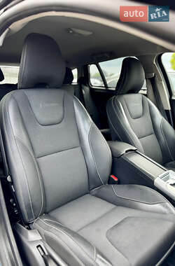 Універсал Volvo V60 2012 в 