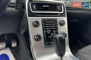Універсал Volvo V60 2012 в 