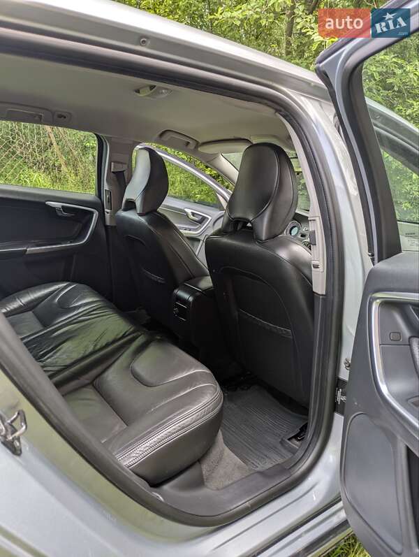 Універсал Volvo V60 2011 в Львові